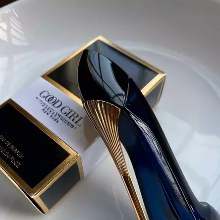 Парфюмерная вода для женщин