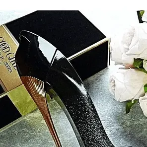 Парфюмерная вода Carolina Herrera Good Girl Supreme 80 мл